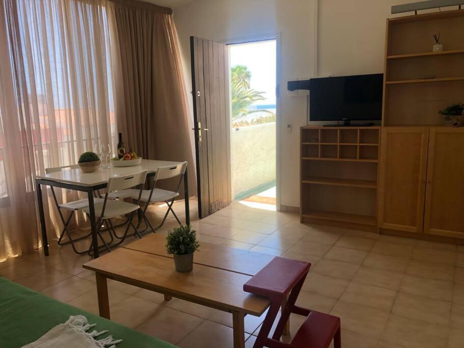 Playa Troya Apartment At The Beach Playa de las Américas Exterior foto
