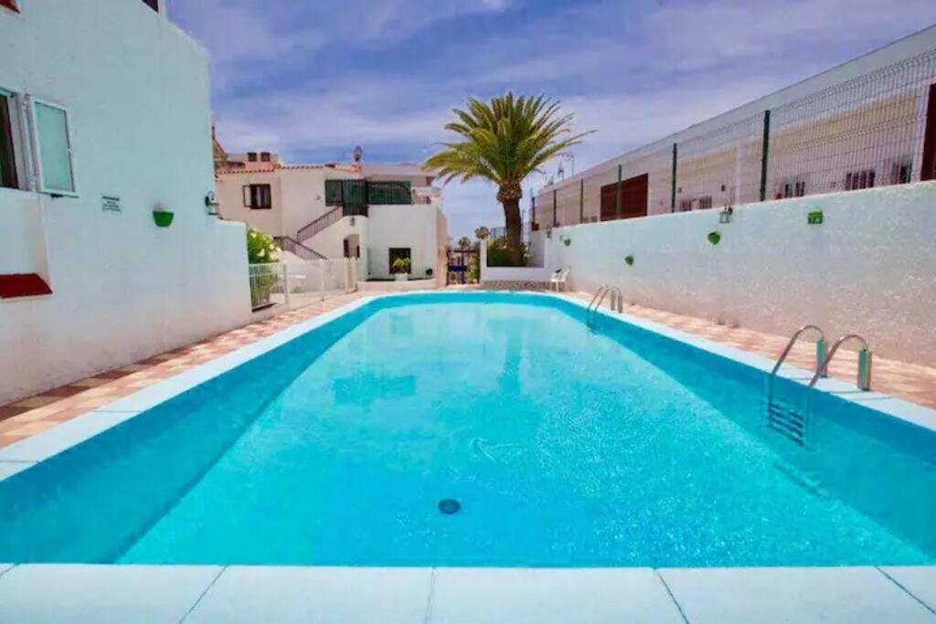 Playa Troya Apartment At The Beach Playa de las Américas Exterior foto